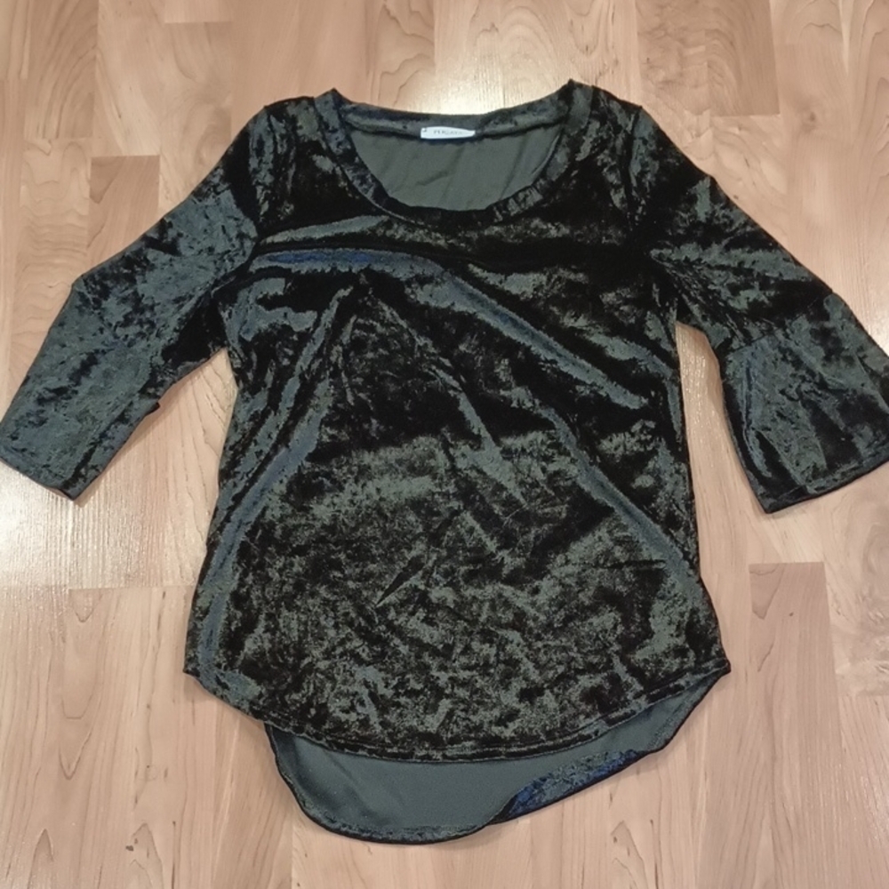 Persaya Black Velvet Bell Sleeve Top
